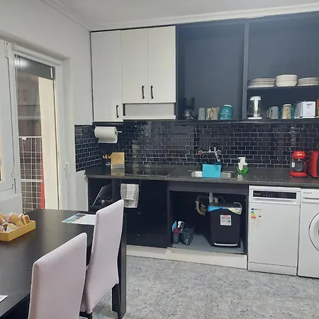 Vistas Al Mar, Acogedor, Completo. Cerca Del Centro Y Del Puerto. * Bermeo