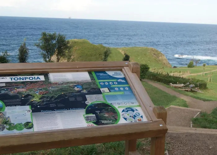 Vistas Al Mar, Acogedor, Completo. Cerca Del Centro Y Del Puerto. Appartamento